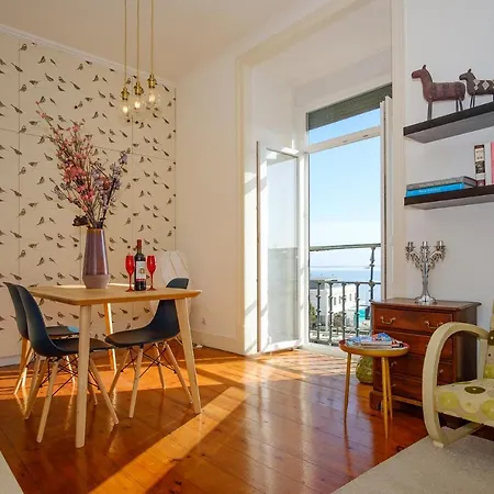 Apartament With A View *