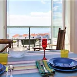 With A View Апартаменты *